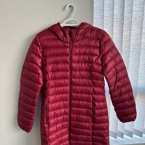 Aritzia TNA botanie Puffer